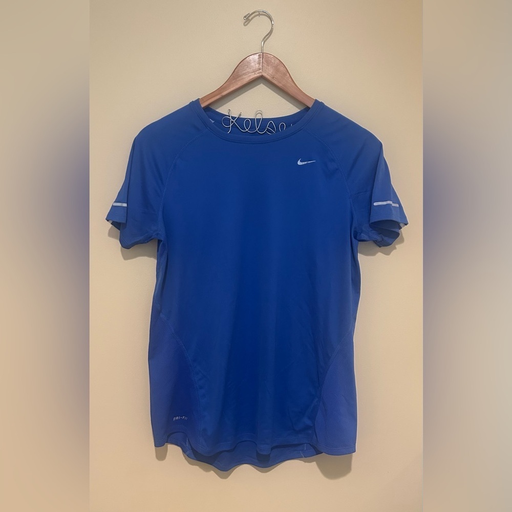 Nike Women’s Dri-Fit Vibrant Blue Short Sleeve Tee Size L